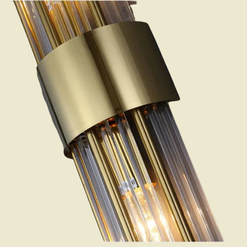 Moderne kristallen wandlamp - stijlvolle accentlamp in goudkleur