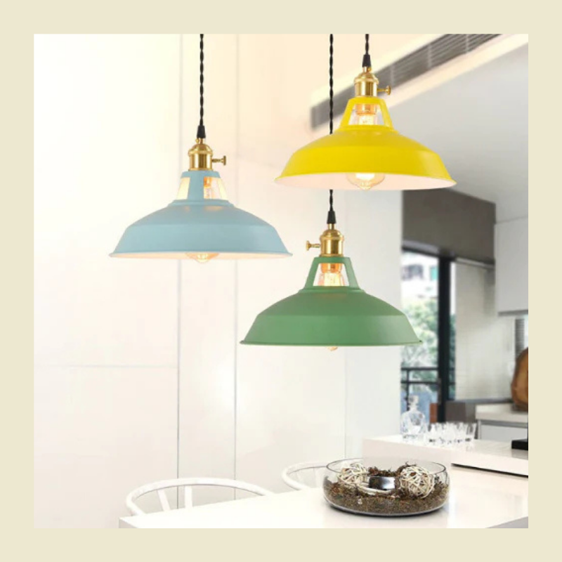 Pastelkleurige metalen hanglamp - vintage-geïnspireerde hanglamp