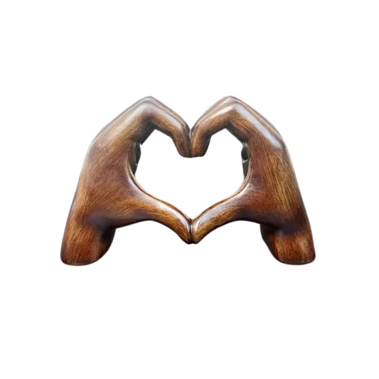 HeartSoul-sculptuur - artistiek symbool van liefde in elegant harsontwerp